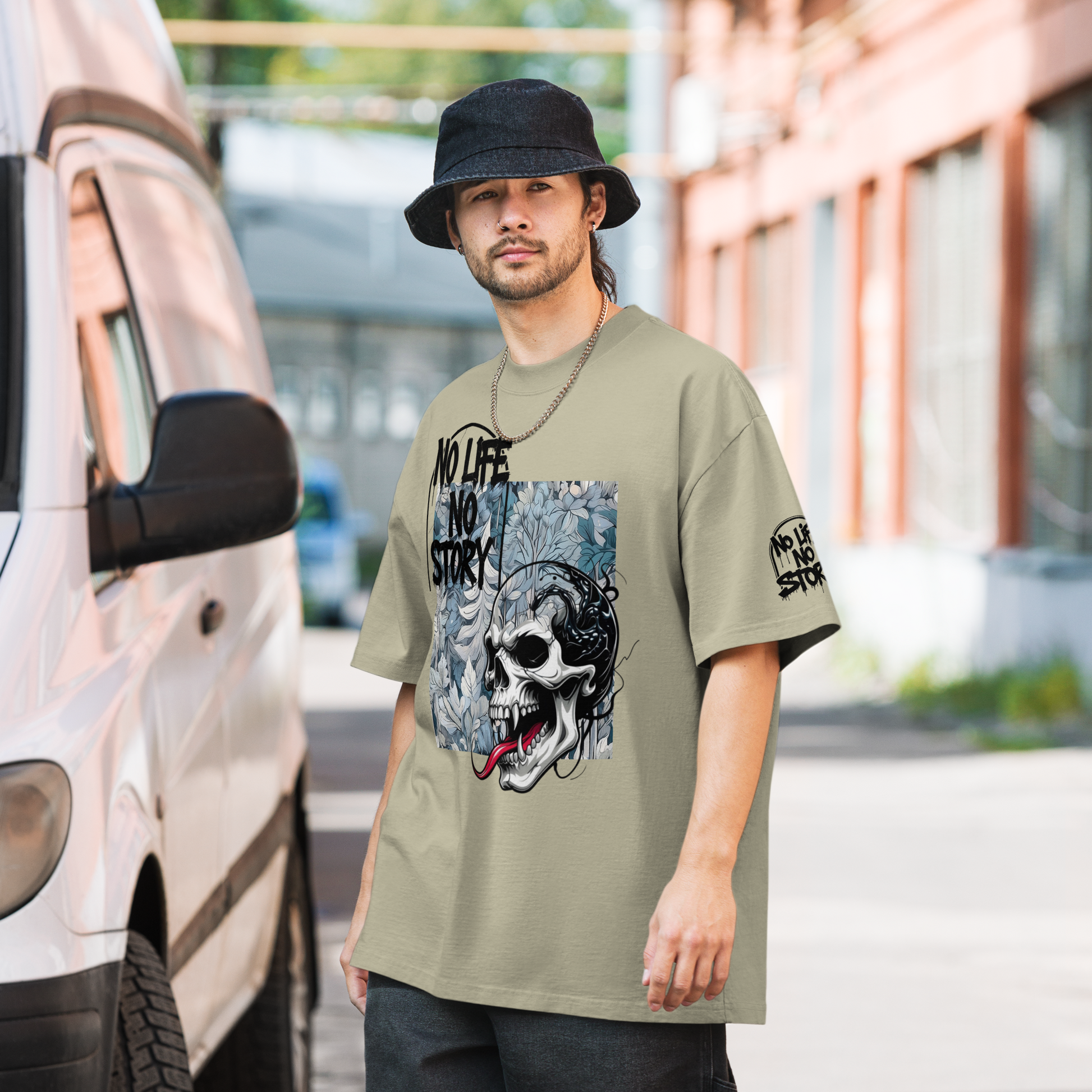 Oversized faded streetwear T-shirt with bold graffiti text “No Life No Story” printed on heavyweight cotton – urban unisex design by FGH Collective
