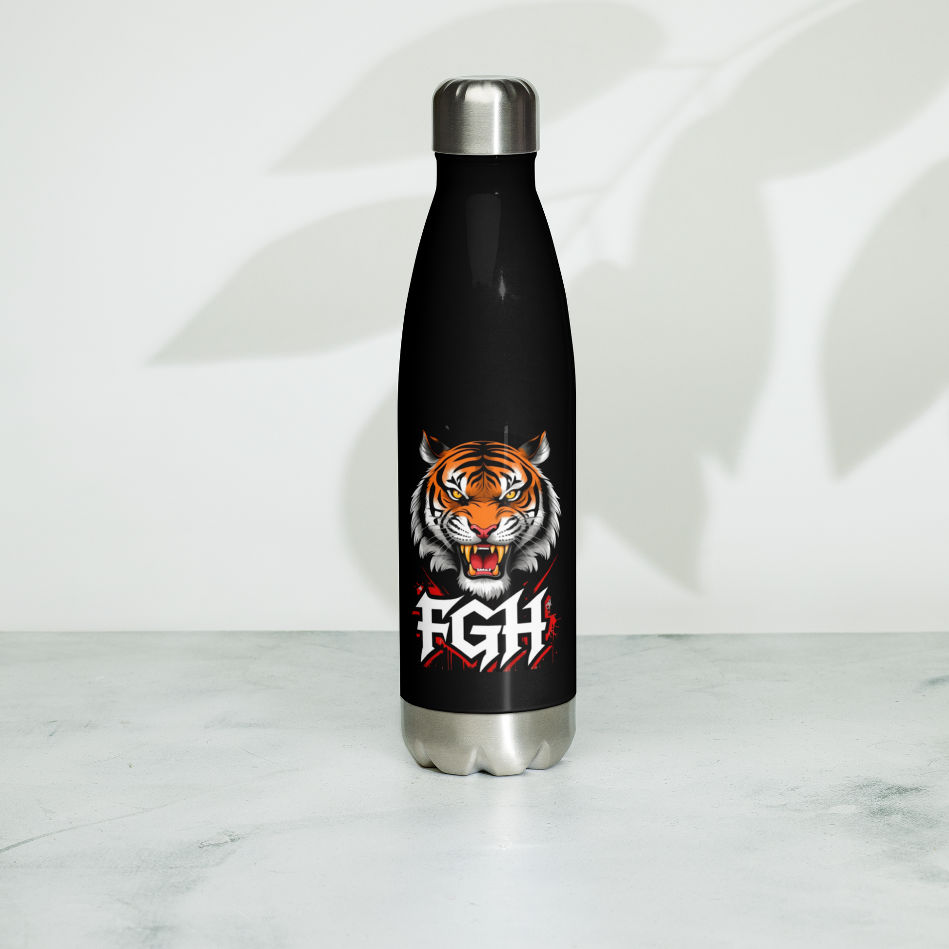 Tiger Grind water bottle - Cap and drinking spout detail view